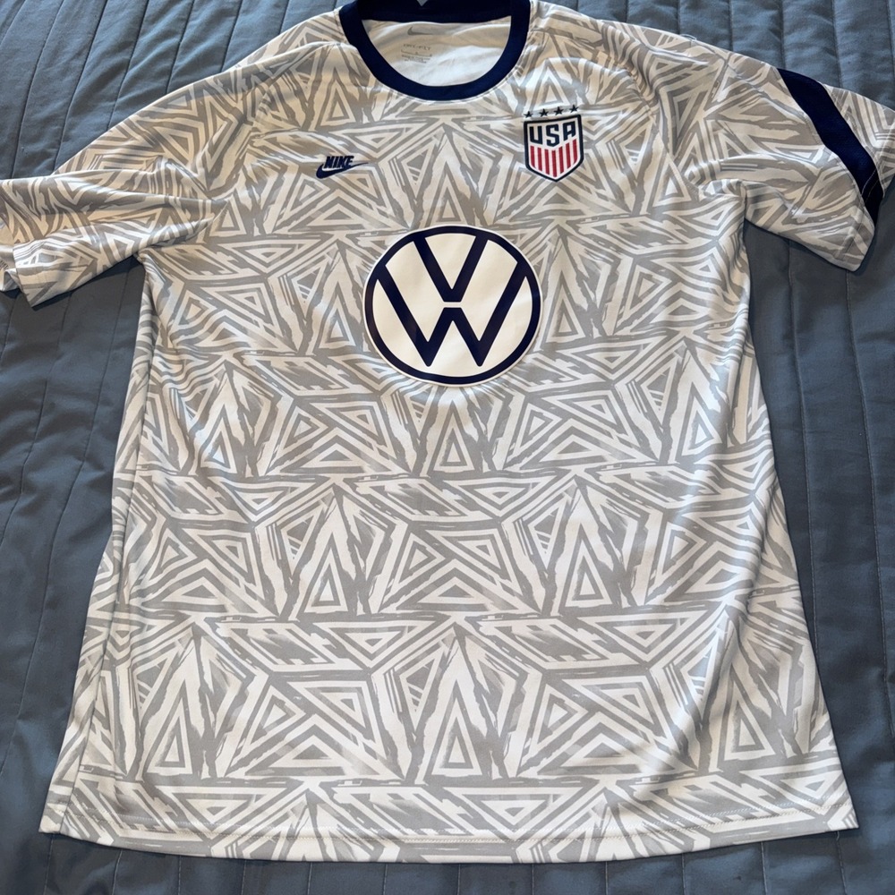 Nike USMNT Pre-Match 2021/22 Soccer Jersey Shirt Large USA CZ4327-103 Volkswagen